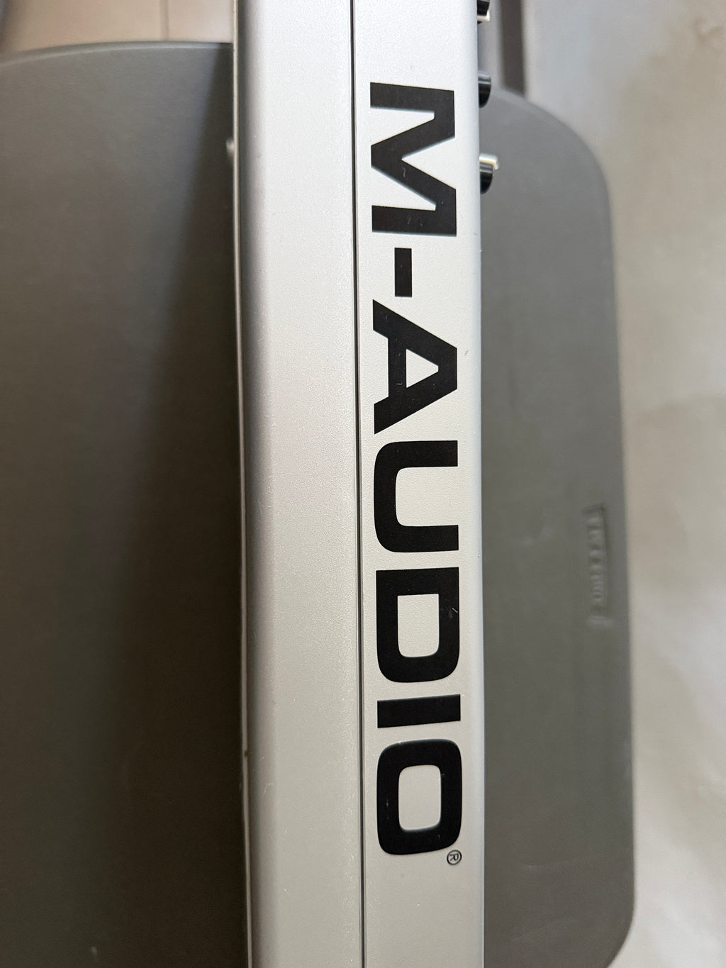 Teclado electrónico/controlador MIDI M-Audio
