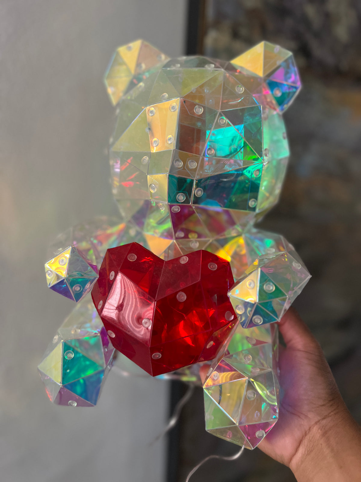 Oso Holográfico con Corazón Rojo – Decoración LED